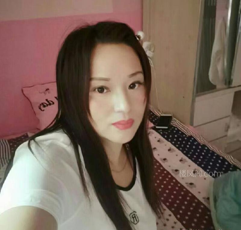 广东深圳宝安洪浪北大奶熟女 