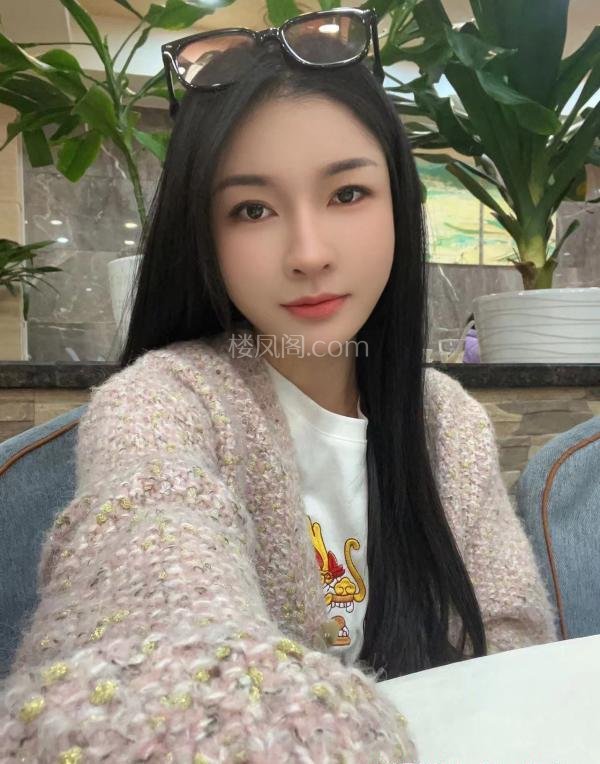 广东深圳甜美少女麦兜 